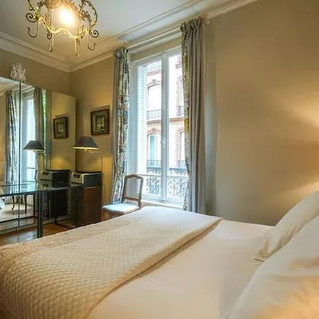Beautiful Next To Invalides * Paris