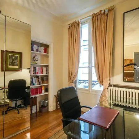 Apartment Beautiful Next To Invalides