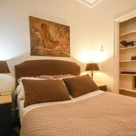 Beautiful Next To Invalides * Paris