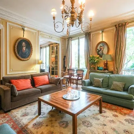 Apartment Beautiful Next To Invalides *
