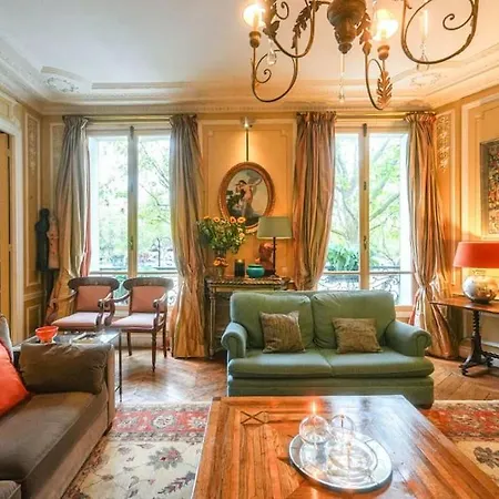 Apartment Beautiful Next To Invalides Paris
